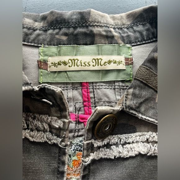 Miss Me S Army Cotton Jacket Green Floral Embroidered Pockets Zip Detail - Picture 2 of 11